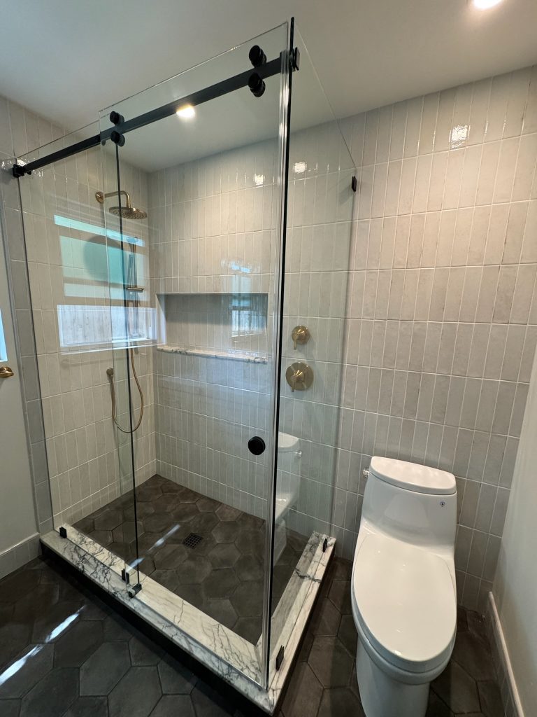 Sliding shower door