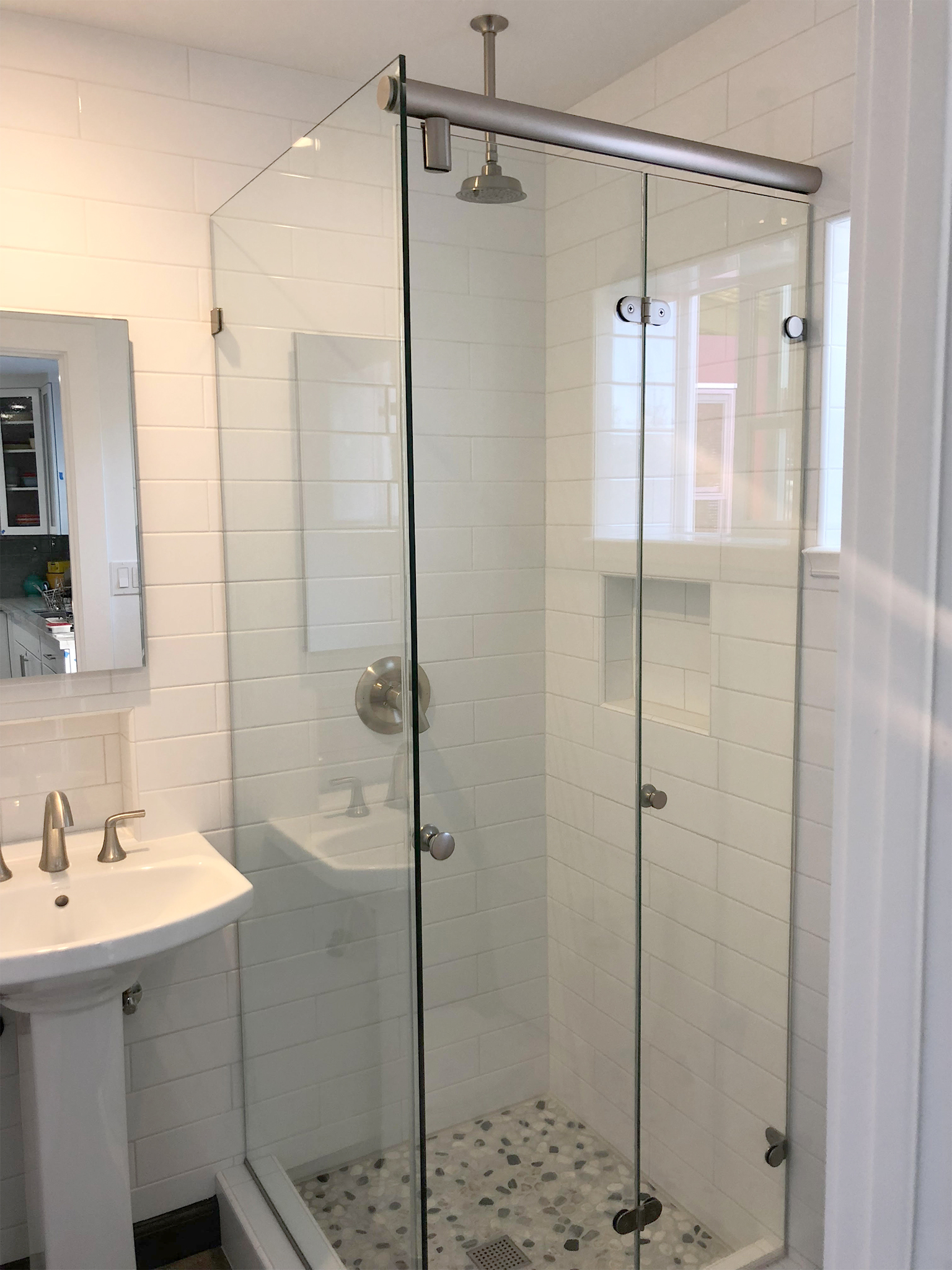 Glass Shower Doors Small Bathroom : Shower Doors For Small Bathrooms ...