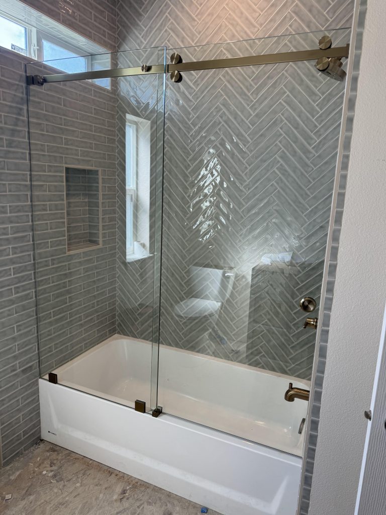 Sliding shower door