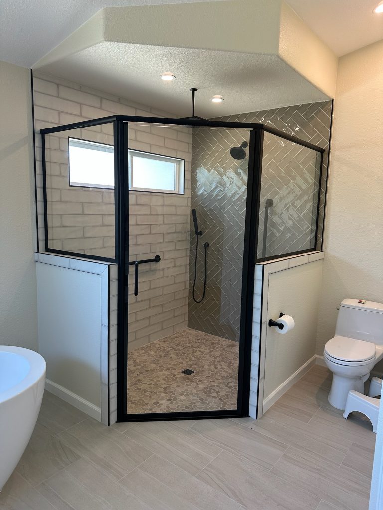 NEO ANGLE SHOWER DOORS - FRAMED