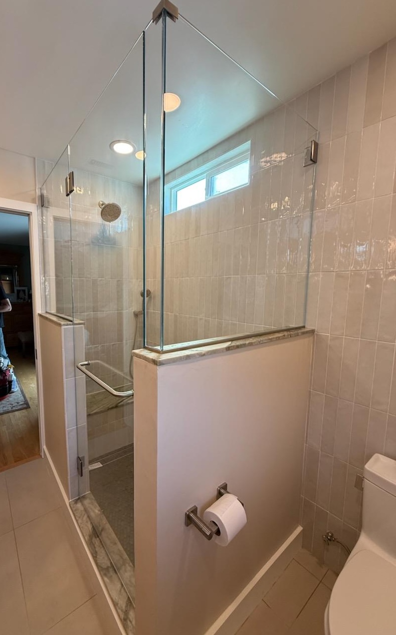 90 Degree Frameless Enclosure