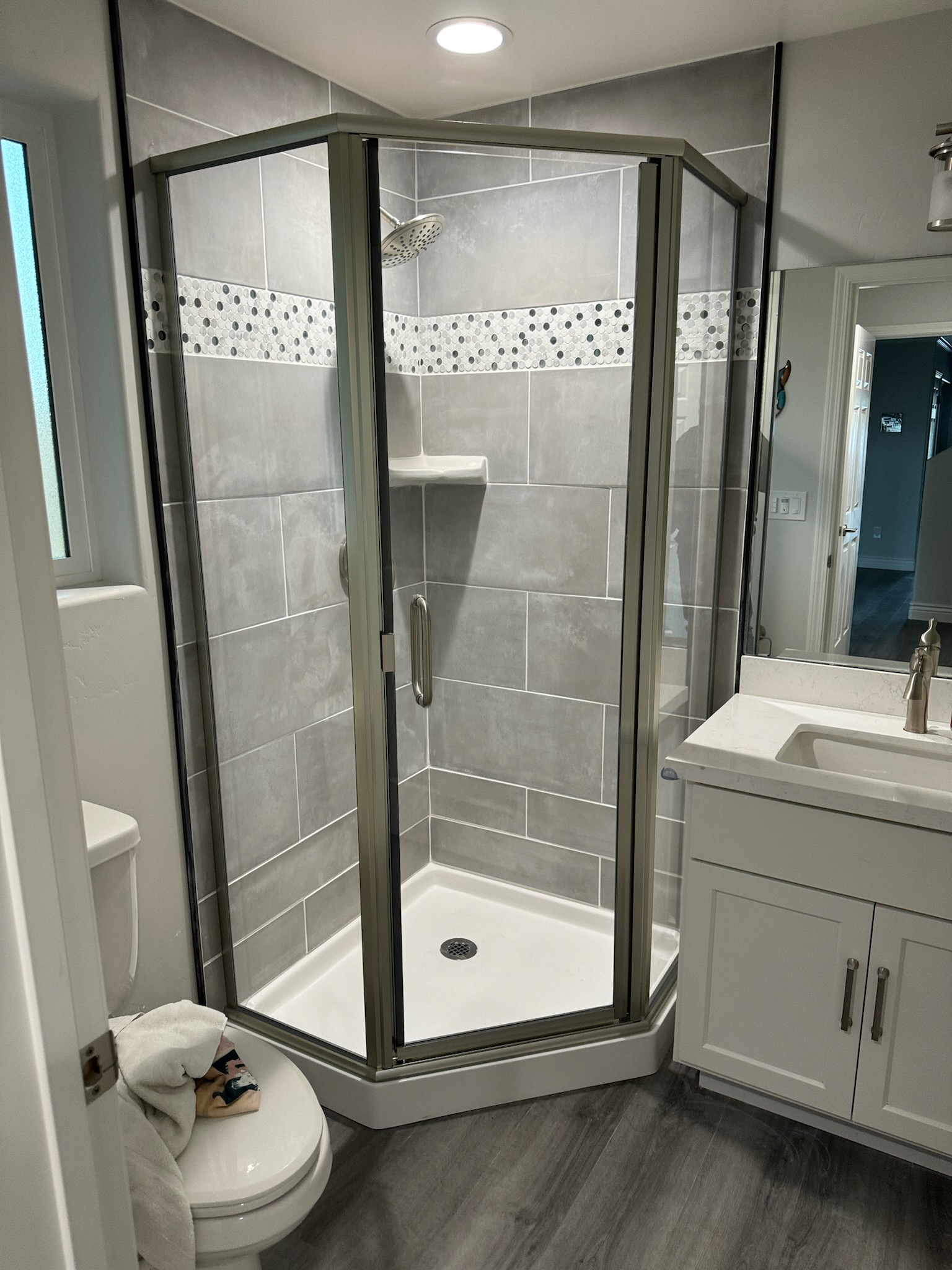 Neo Angle Shower Door Neo Angle Shower Door