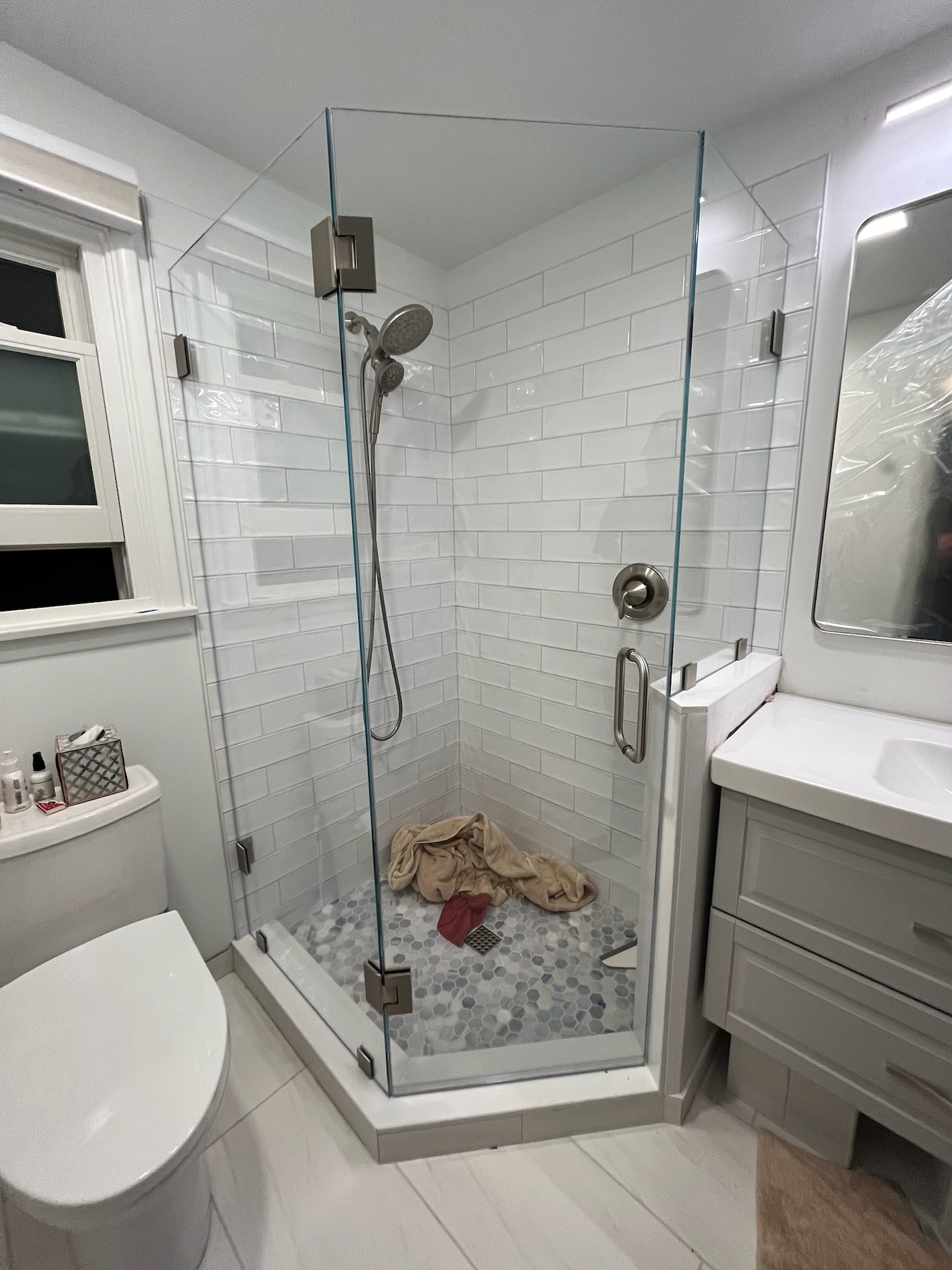 Neo-Angle_shower-Door